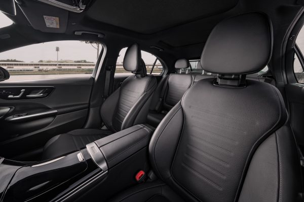 gia-xe-mercedes-amg-c43-2023-2024-2025-2026-ngoai-that-noi-that-mercedeshaxaco-com-vn-15 gia-xe-mercedes-amg-c43-2023-2024-2025-2026-ngoai-that-noi-that-mercedeshaxaco-com-vn